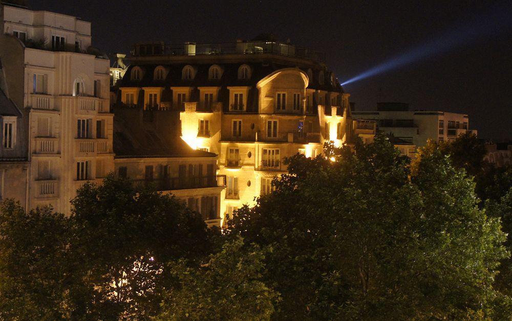 Hotel Regina Montmartre Париж Екстер'єр фото